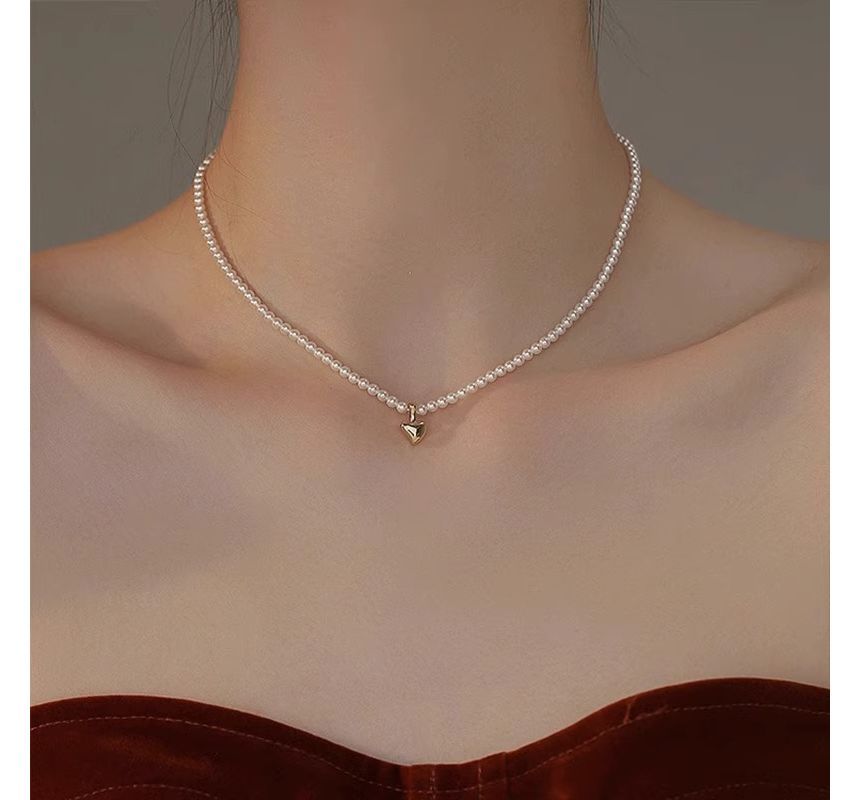 Heart Faux Pearl Choker Pendant FashionChic