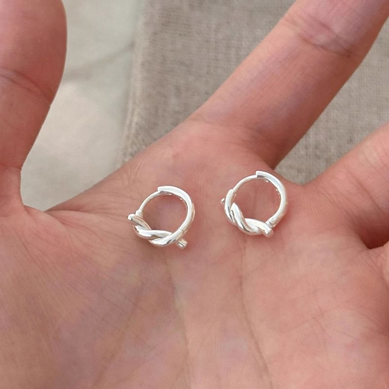 Huggie Twisted Earring FashionChic