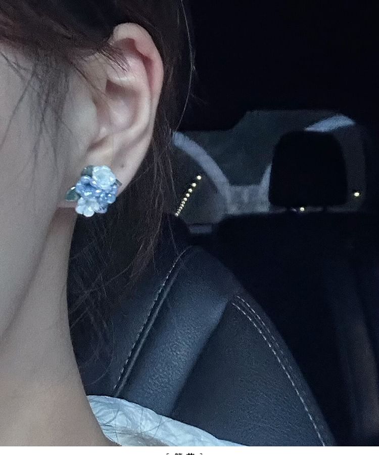 Floral Stud Earring FashionChic
