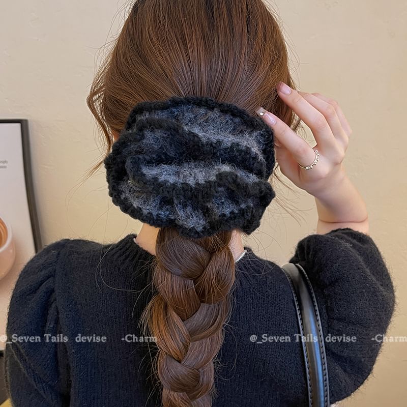 Scrunchie Contrast Trim Knit FashionChic