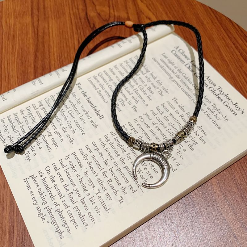 Crescent Pendant Moon Necklace FashionChic
