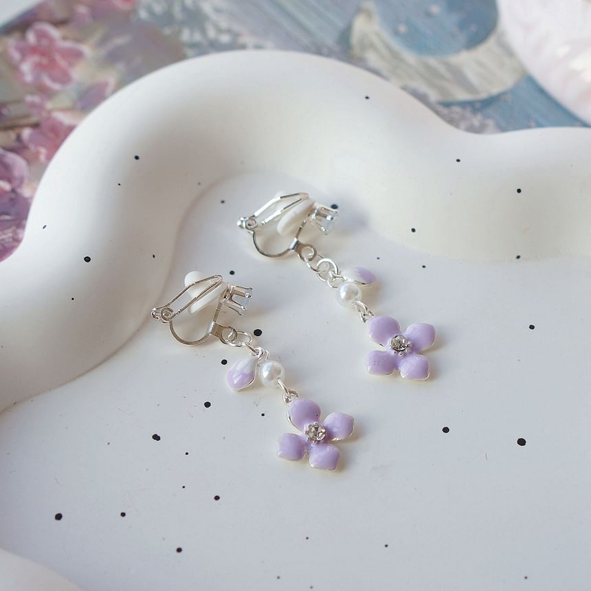 Clip Floral Dangle On / Earring FashionChic