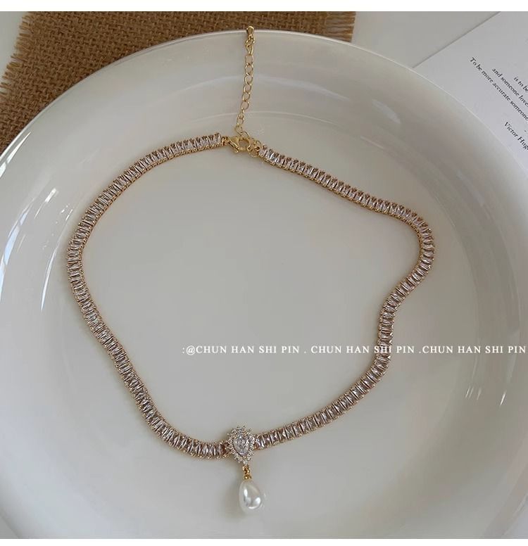 Faux Necklace Pearl FashionChic