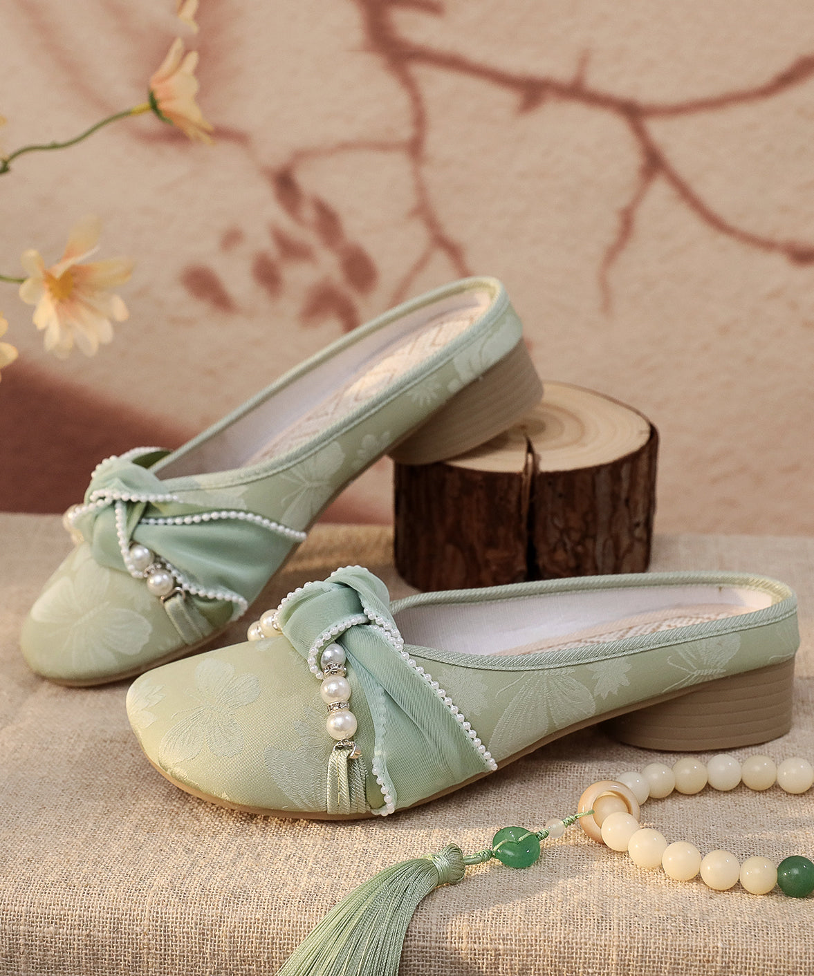 Chunky Splicing Satin Slide Retro Embroidered Sandals White FashionChic