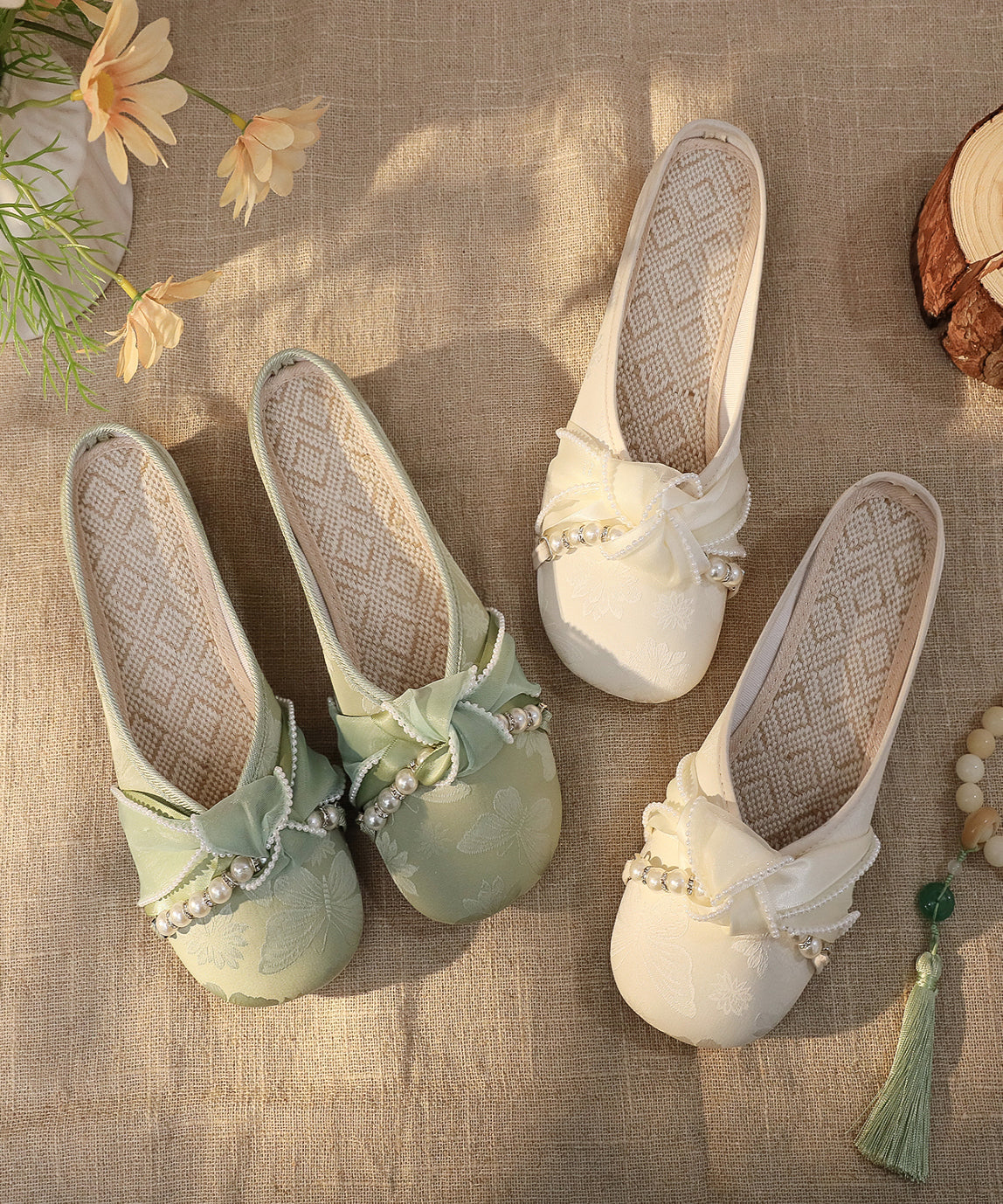 Chunky Splicing Satin Slide Retro Embroidered Sandals White FashionChic