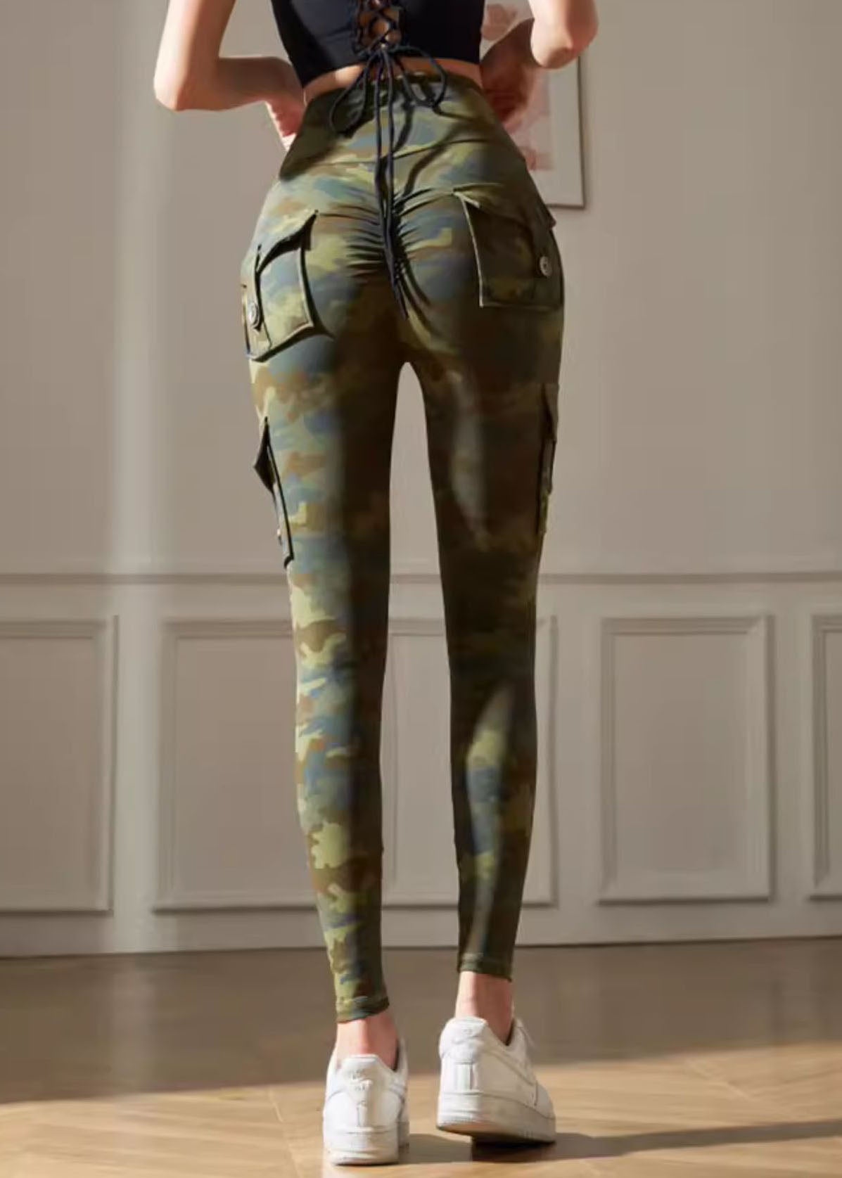 Capri Butt Yoga Green Print Unique Leggings Gym Scrunch FashionChic