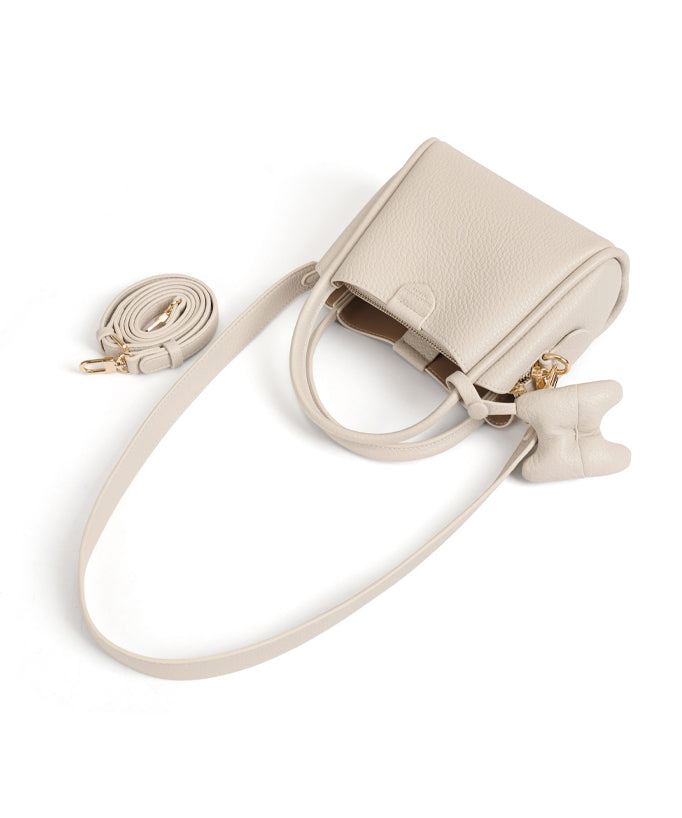 Versatile White Tote Leather Women Handbag Faux FashionChic