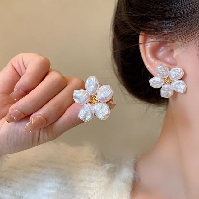 Floral Earring Faux Alloy Pearl Statement FashionChic