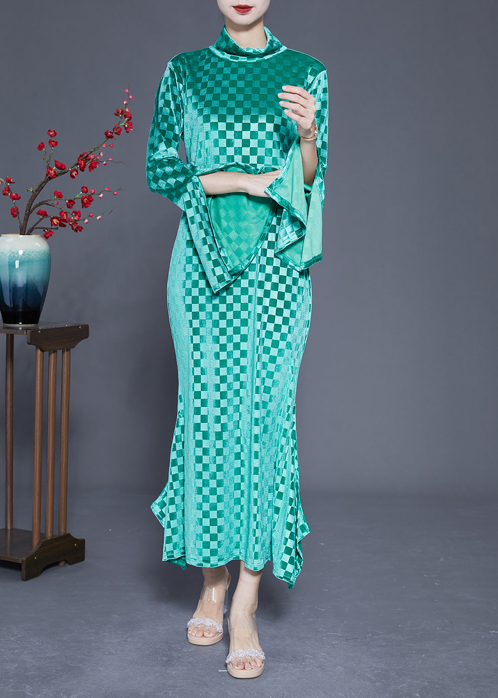 Art Green Stand Collar Plaid Side Open Silk Velour Long Dress Flare Sleeve LY1841