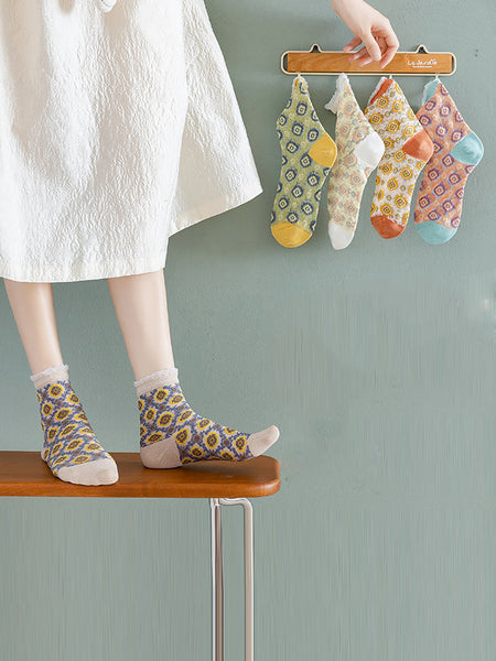 5 Pairs Women Flower Jacquard Lace Socks AS1010 Ada Fashion