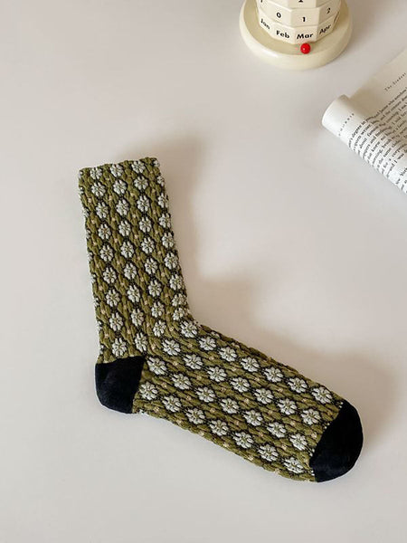 5 Pairs Women Auutmn Artsy Floral Socks AT1009 BUYKUD