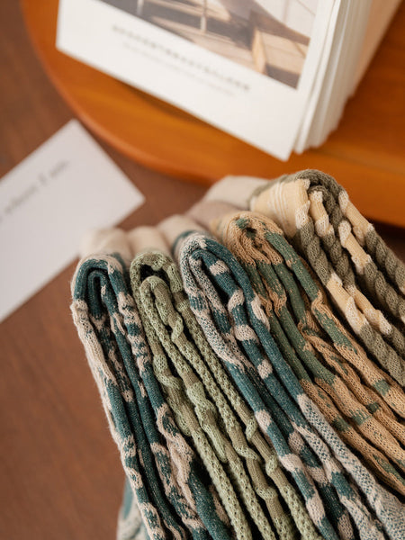 5 Pairs Women Artsy Flower Jacquard Cotton Socks AT1035 BUYKUD