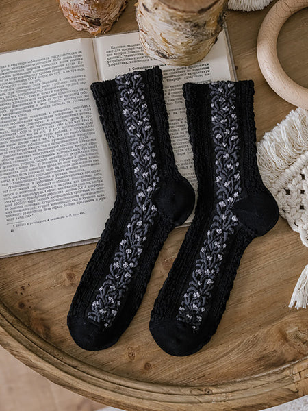 3 Pairs Women Artsy Flower Jacquard Black White Socks AT1018 BUYKUD