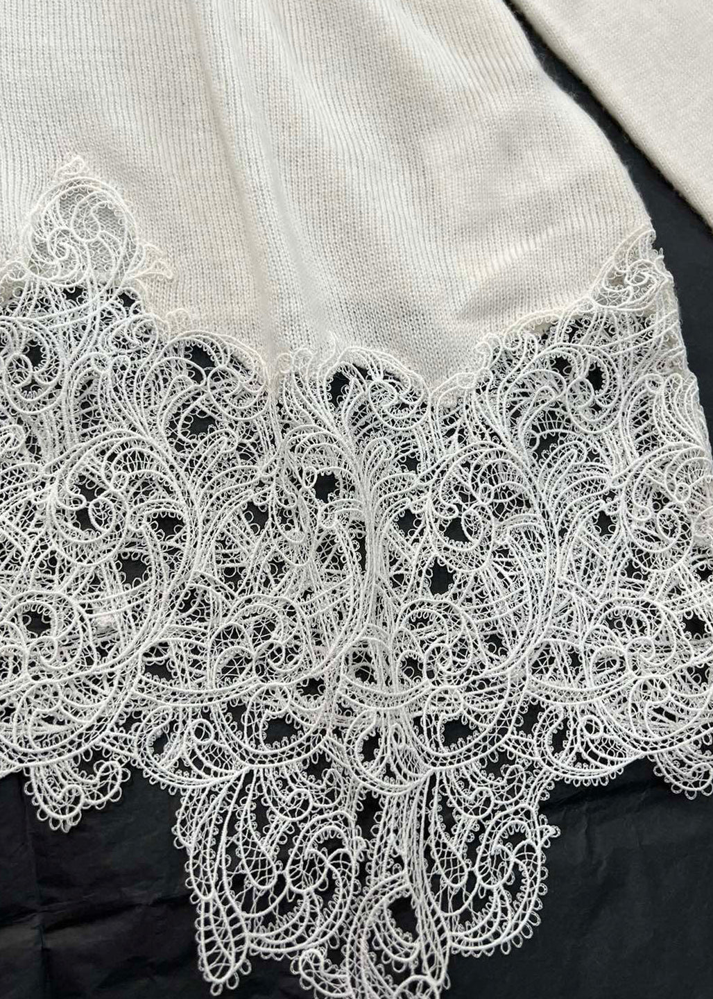 Boutique Beige Cold Shoulder Lace Patchwork Woolen Knit Sweaters Fall RV027 ABC