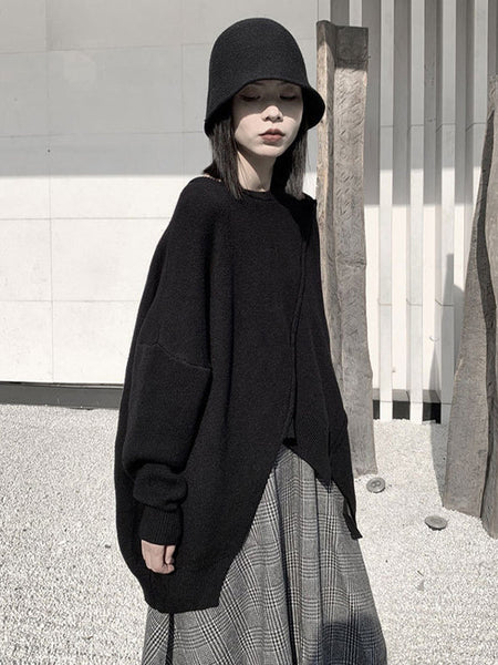 Original Loose Black Round-Neck Batwing Sleeve Irregular Hem Knit Sweater AN1037 Genistyle Shop