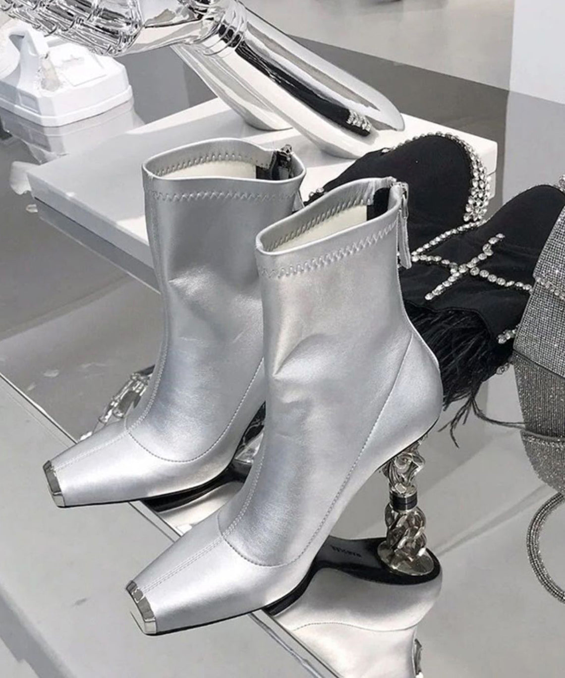 2024 New Versatile Silver Zipper Metal Heterotypic High Heel Boots OI067 shoe-XZ240801