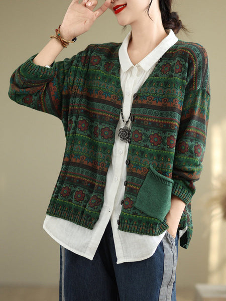 Women Autumn Artsy Flower Button V-Neck Sweater AT1082 BUYKUD