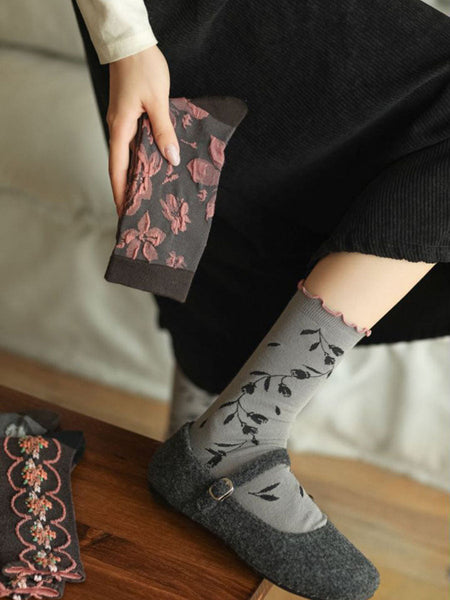 4 Pairs Women Darkness Jacquard Socks QM001 XZMY