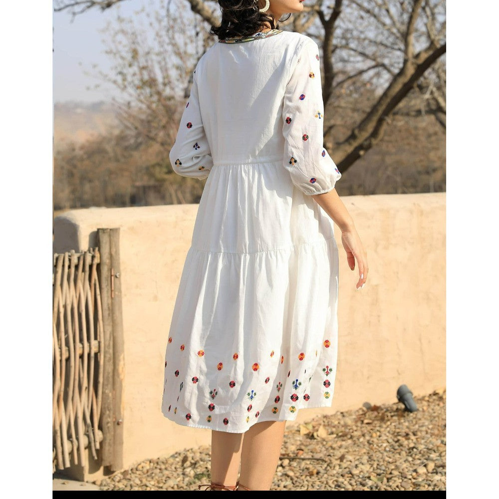 Boho White V-neck Floral Embroidery Lace-up Three-quarter Sleeves Dress AR1020 shopify