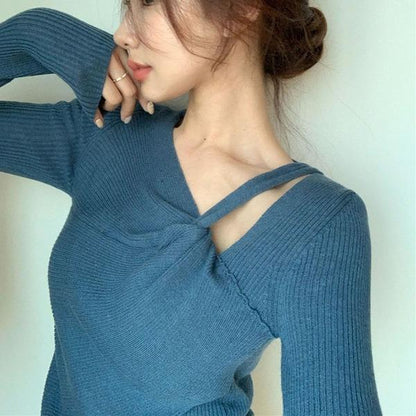 Stylish Blue V Neck Slanted Collar Long Sleeve Knit Top TW016 ABC