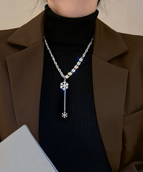 Pendant Alloy Necklace Beautiful Snowflake Silk Zircon FashionChic
