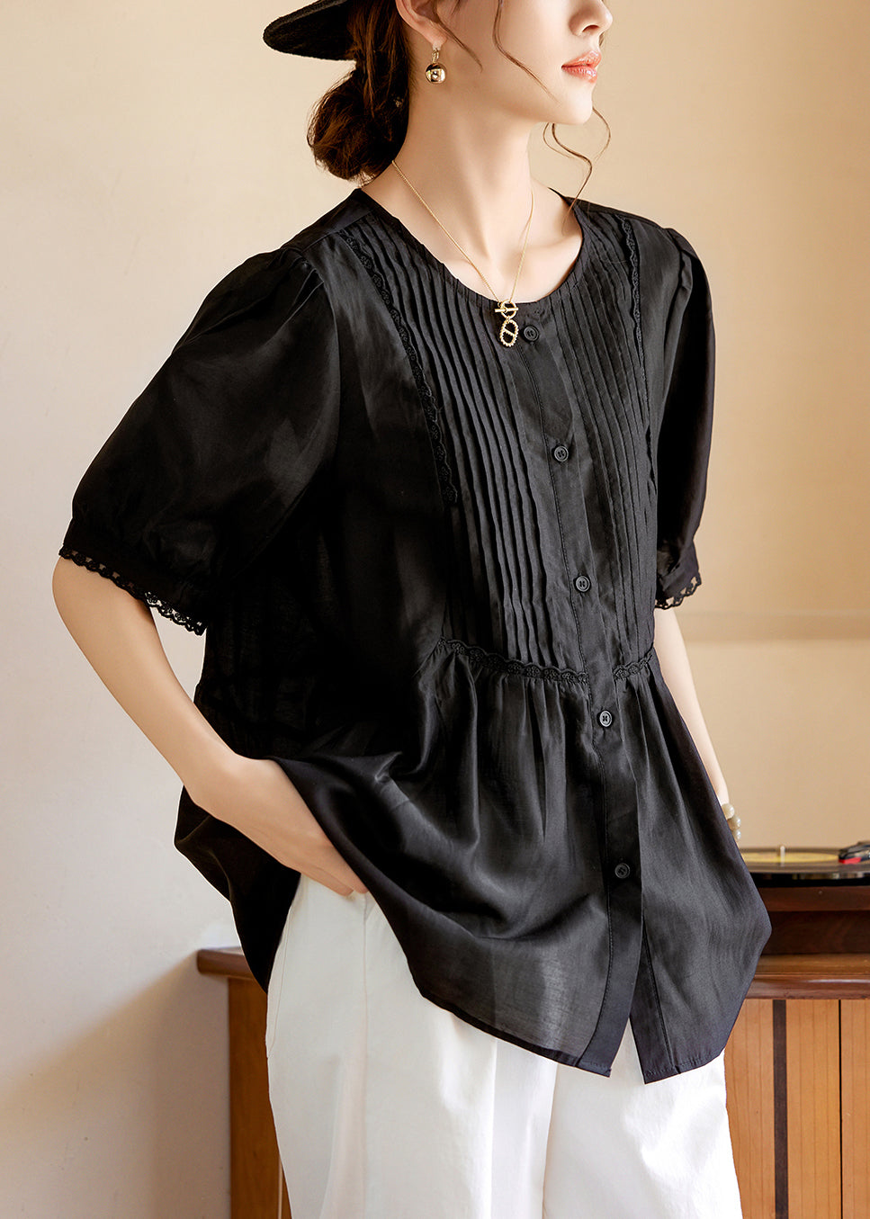 Black O-Neck Ruffled Wrinkled Silk Tops Short Sleeve WW049 OL-STP240812