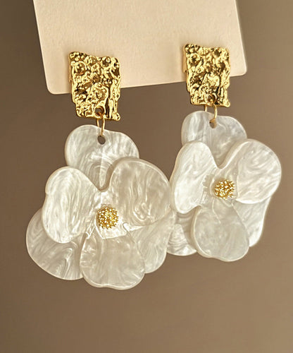 Chic White Acrylic Floral Drop Earrings EY017 ABC