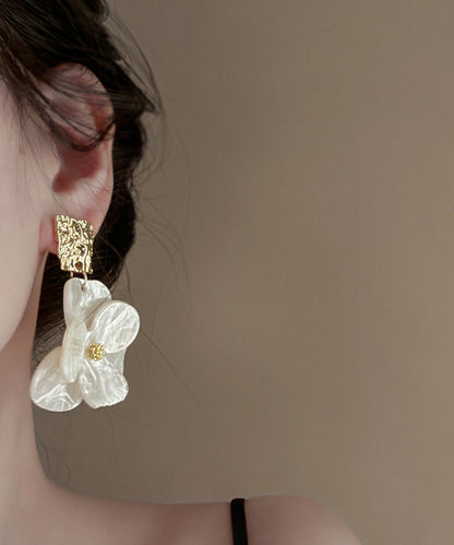 Chic White Acrylic Floral Drop Earrings EY017 ABC