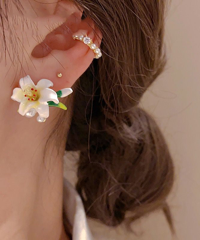 Cute White Alloy Floral Glazed Enamel Stud Earrings WH015 JEW-SDL241116