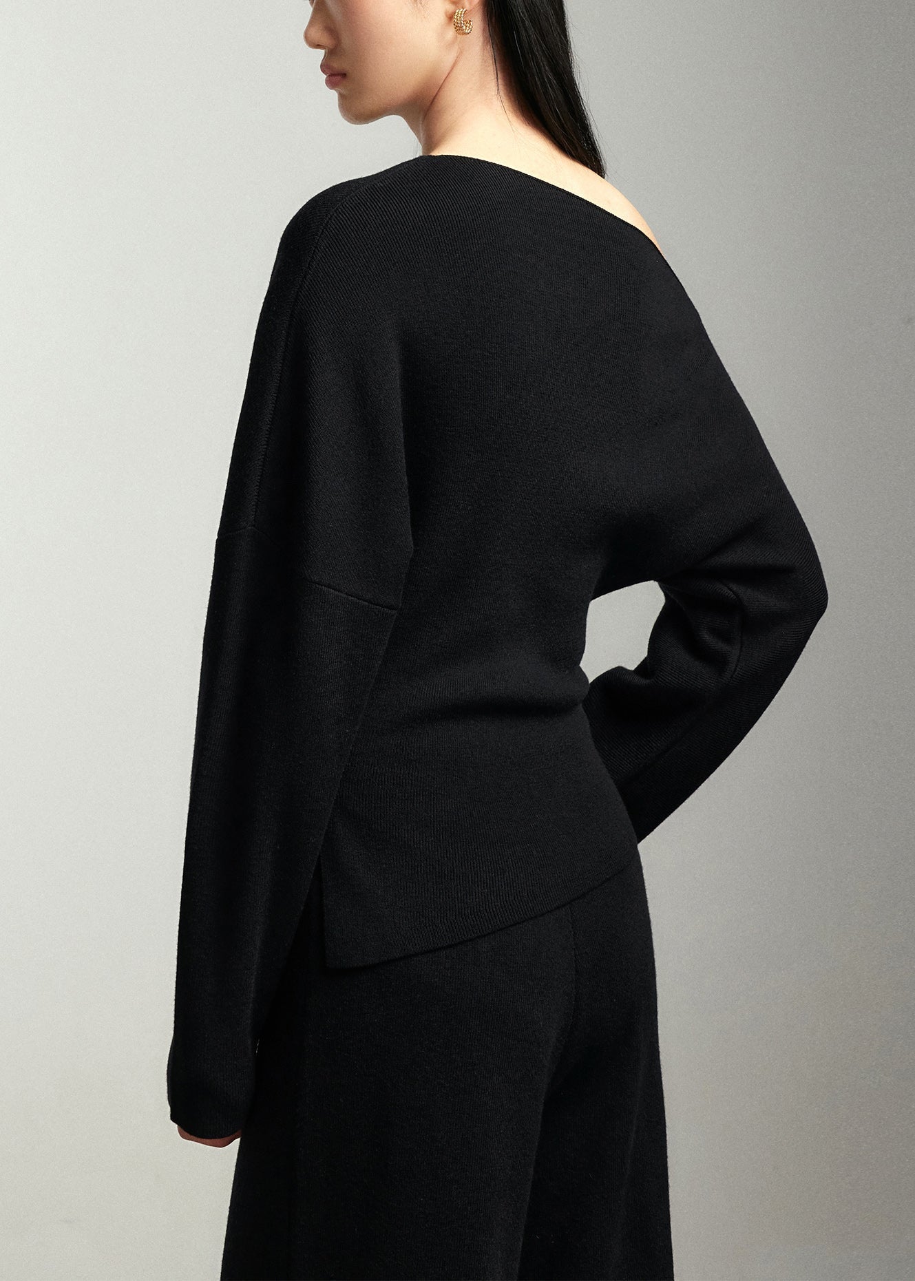 Elegant Black Slash Neck Woolen Sweaters Batwing Sleeve WE001 HS-NTP241028