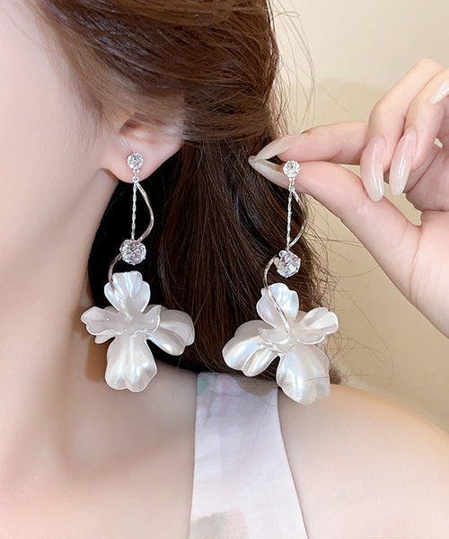 White Alloy Floral Resin Drop Earrings Copper Elegant FashionChic
