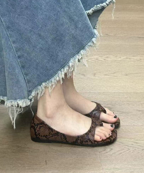 Leopard New Faux Thong Fashion Leather Sandals FashionChic