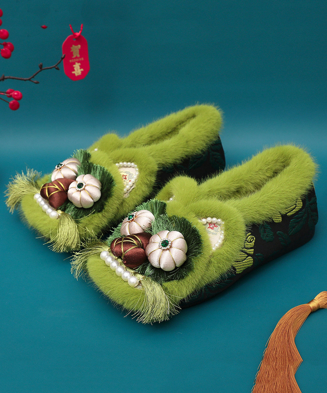 Green Fuzzy Wool Lined Retro Splicing Flat Shoes Embroidery TQ042 ABC