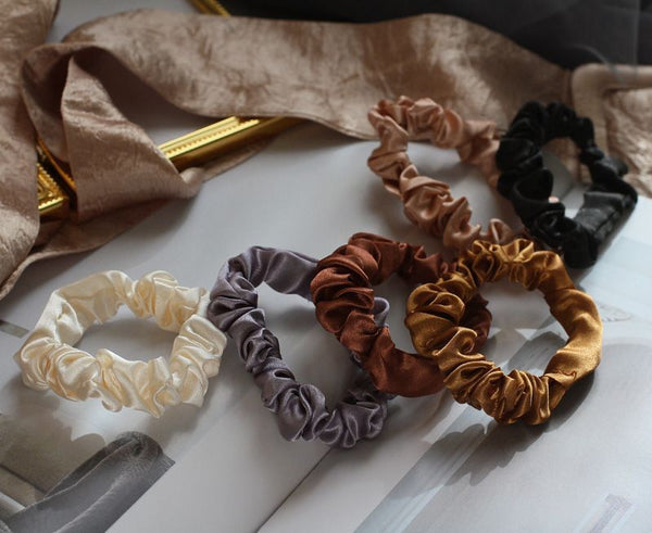 Set of Scrunchies Silky 6: FashionChic