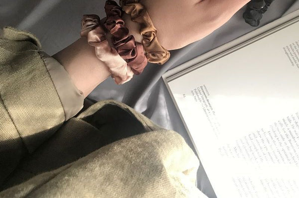 Set of Scrunchies Silky 6: FashionChic