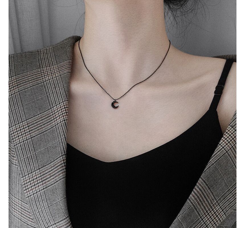 Necklace Crescent FashionChic