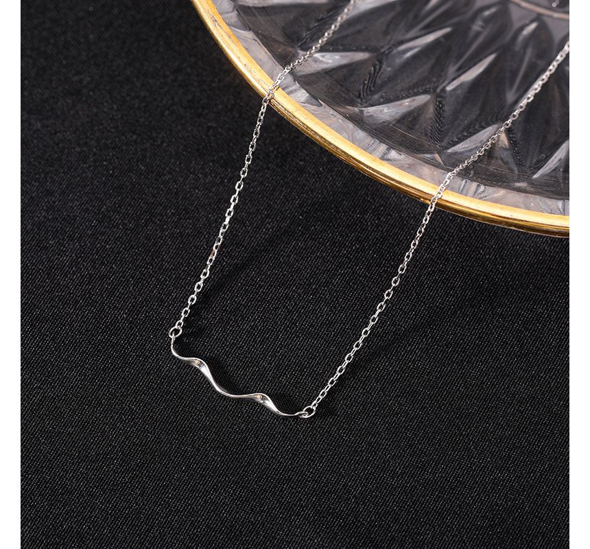 Choker Silver Wavy Pendant Sterling FashionChic