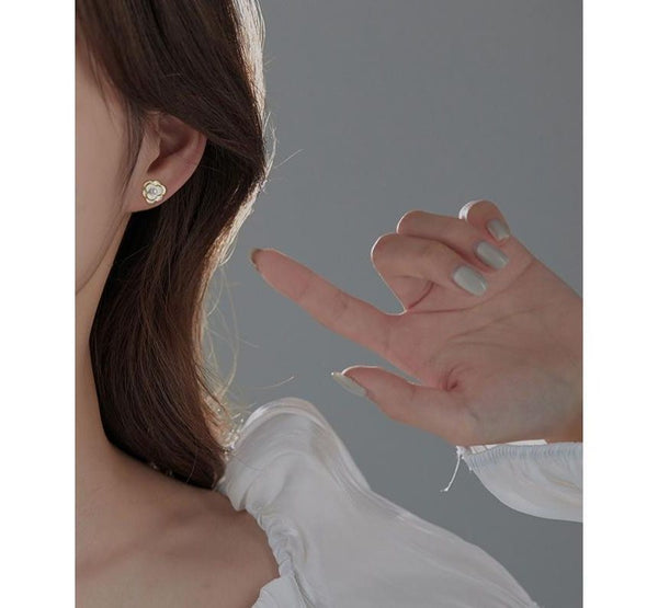 Faux Alloy Earring Flower Pearl FashionChic