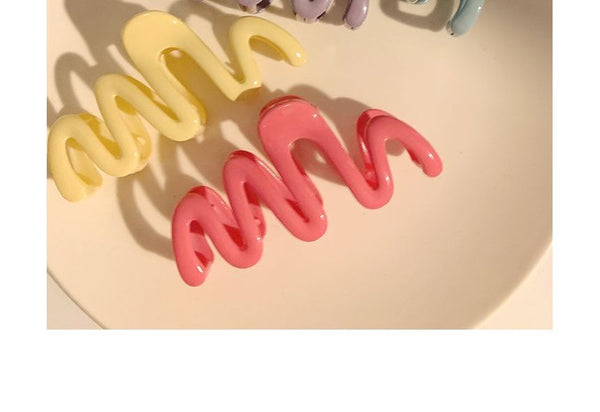 Claw Wavy Hair FashionChic