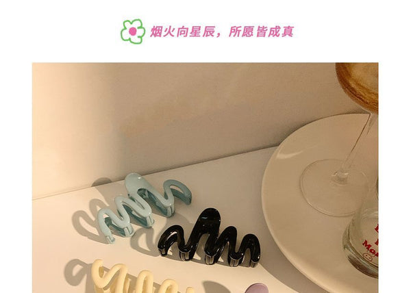 Claw Wavy Hair FashionChic