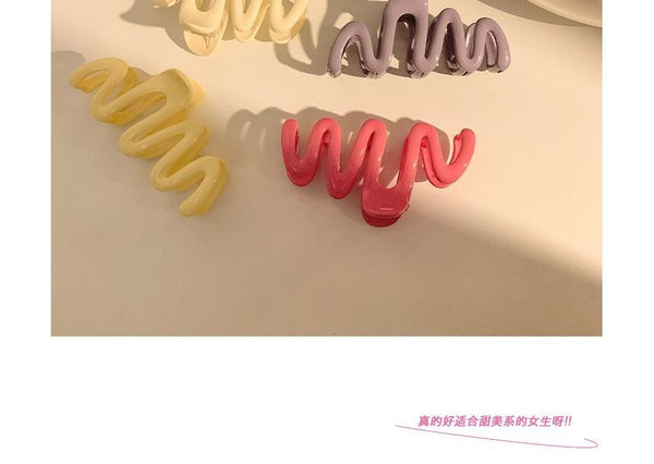 Claw Wavy Hair FashionChic