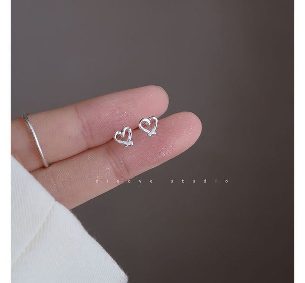 Earring Stud Silver Heart FashionChic