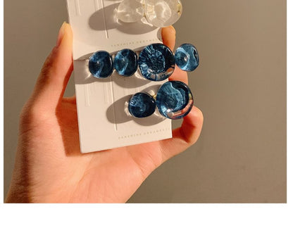 Designs) 2: Acrylic Clip Set (Various of Bead Hair FashionChic