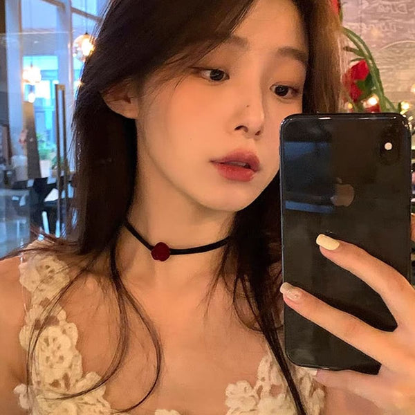 Rose Choker FashionChic