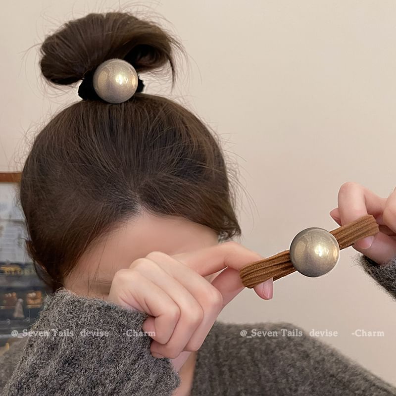 Faux Set Tie Pearl Hair / FashionChic