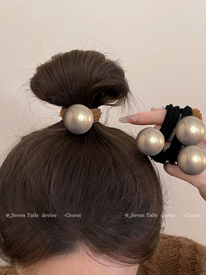 Faux Set Tie Pearl Hair / FashionChic