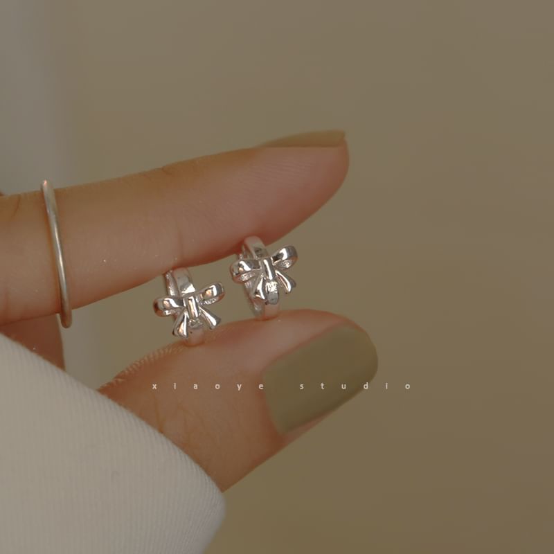 Huggie Bow Silver Earring Sterling FashionChic