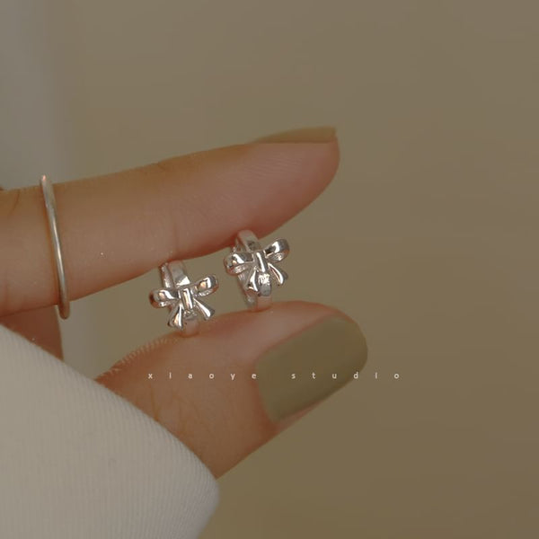 Huggie Bow Silver Earring Sterling FashionChic