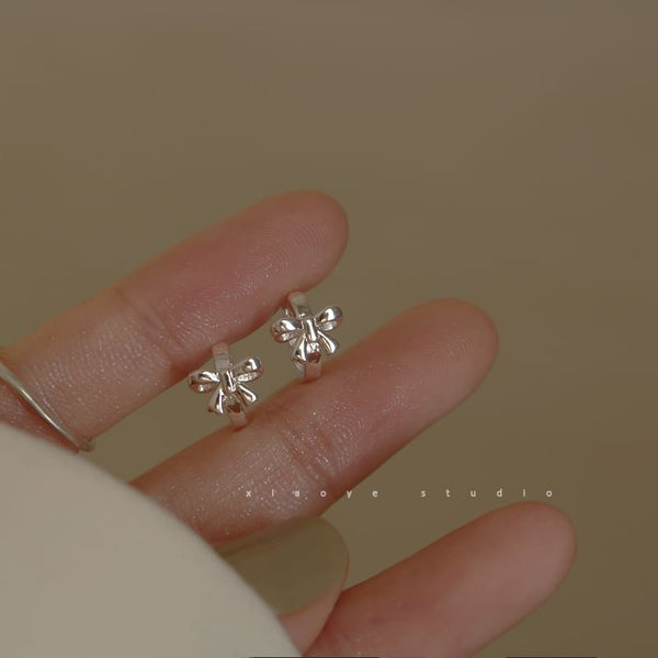 Huggie Bow Silver Earring Sterling FashionChic
