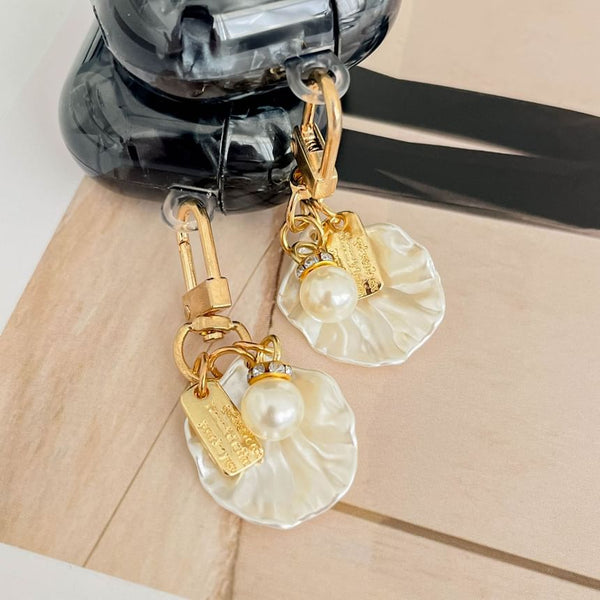 Charm AirPods Skin With Pattern Shell Earphone / Case Pro FashionChic